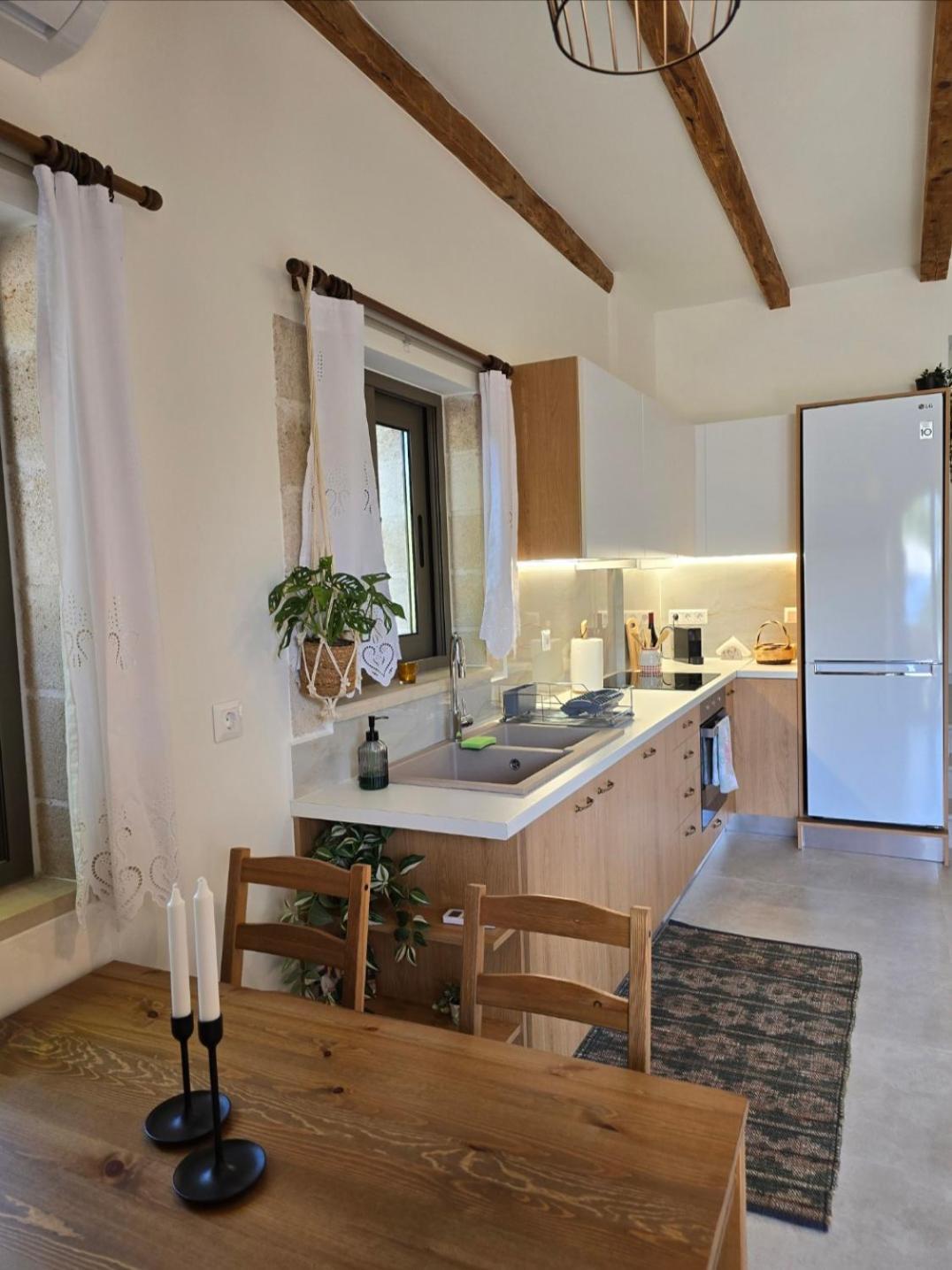 Wind Apartment In Agia Roúmeli Exterior foto